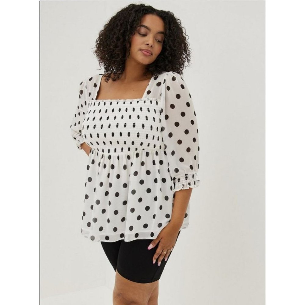 Torrid Black and White Babydoll Chiffon Smocked Top - 6/6X